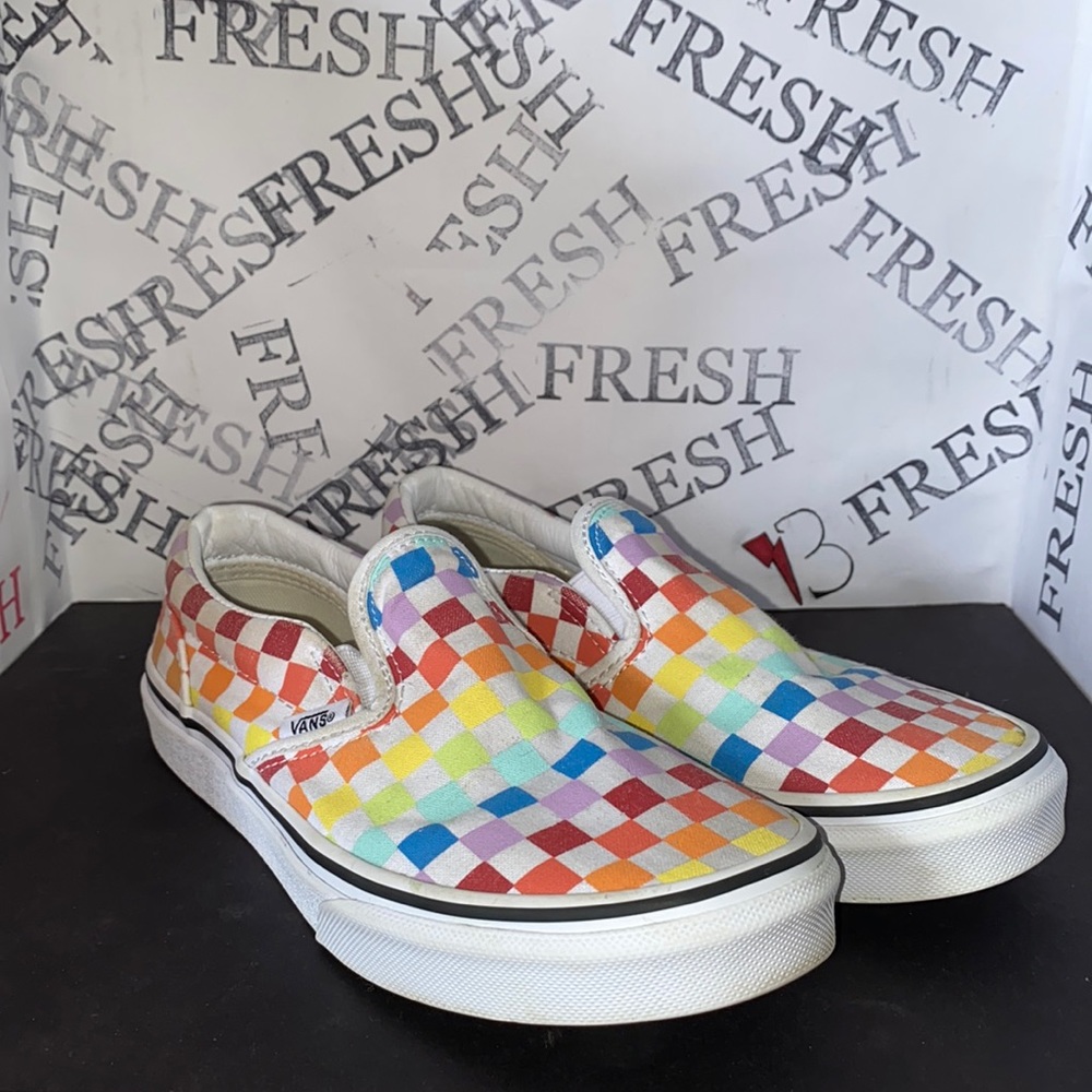 Unisex size 4y multicolor checkerboard slipon vans